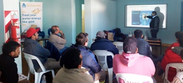 Capacitaci&oacute;n sobre regulaci&oacute;n de v&aacute;lvulas para operarios de Aguas de Catamarca